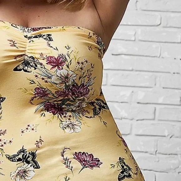 NWT Torrid Yellow & Butterfly Floral Sweetheart Foxy Tube Top Size 4 or 26 Plus - Picture 1 of 4